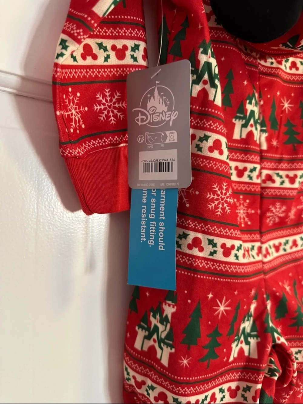 Disney Mickey Mouse Holiday Icon Kids One-Piece Pajamas NWT Never Worn